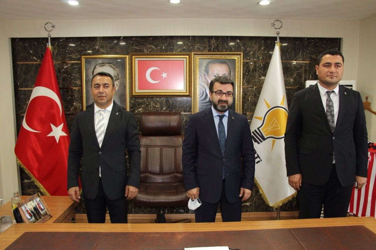 Batman ‘da HDP’den istifa eden 2 belediye başkanı AK Parti’ye geçti