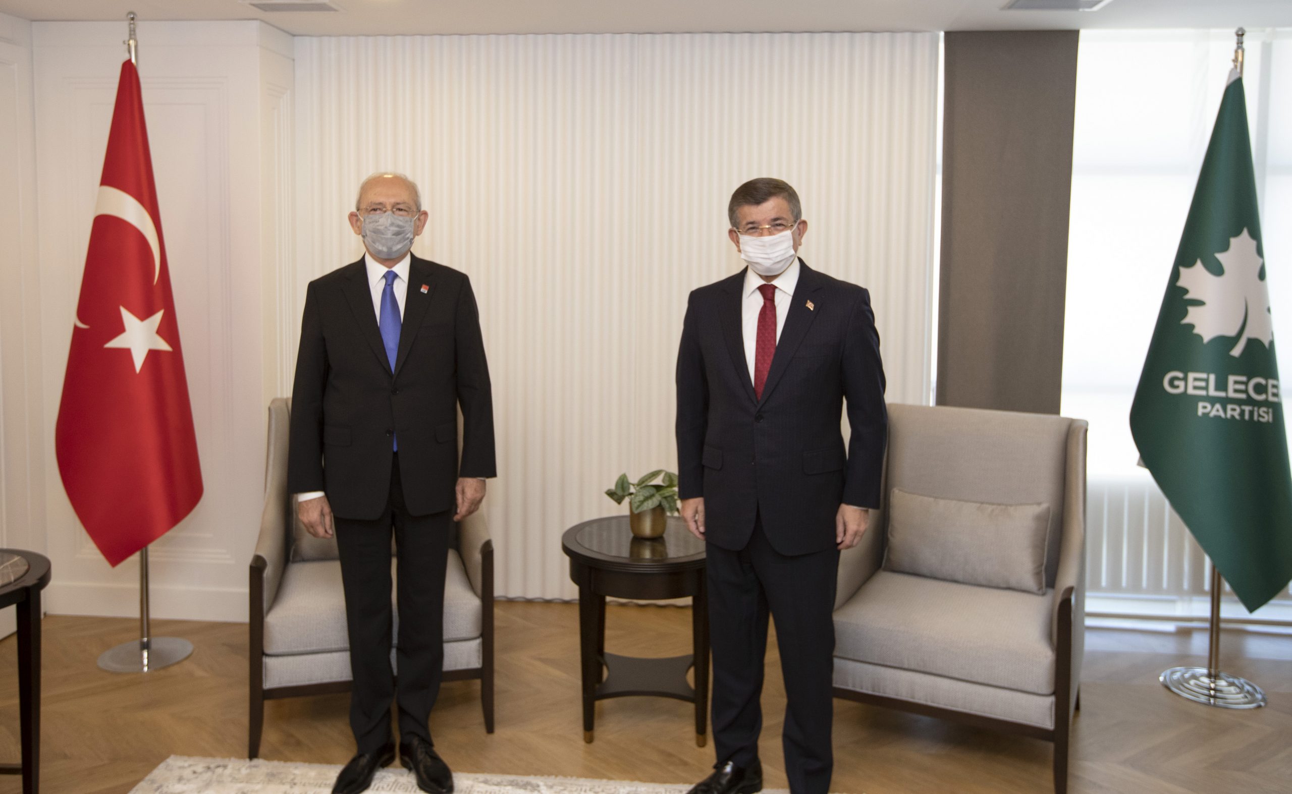 Erdoğan’a karşı birleştiler. Kemal Kılıçdaroğlu ile Ahmet Davutoğlu görüştü