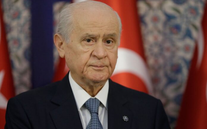 AK Parti depremle ilgili 58 araştırma önerisini reddetti