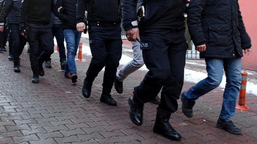 İstanbul’da gece geç saatlerde çok sayıda kişi tutuklandı