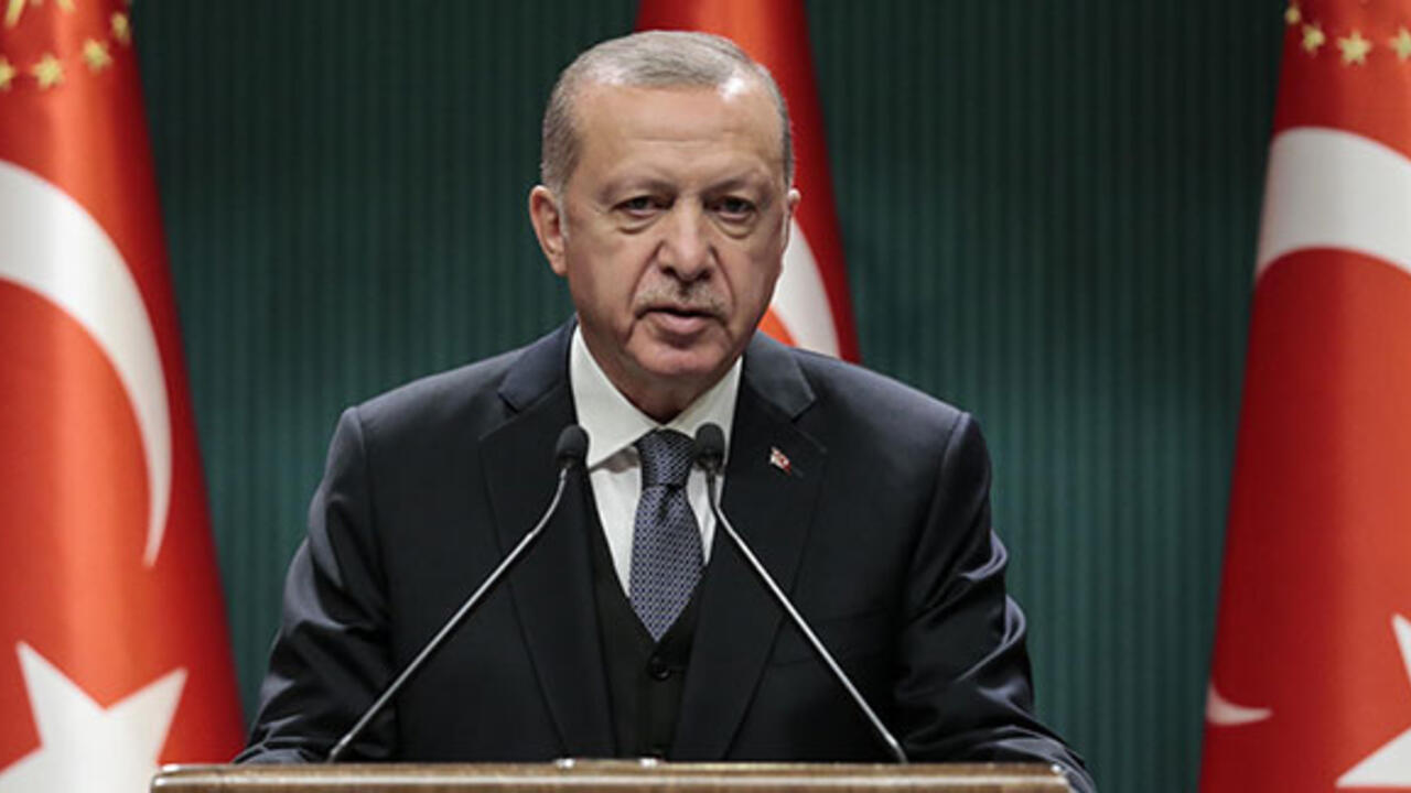 Türk hükümeti internetteki ifade özgürlüğünü kısıtladı