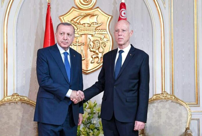 Tunus, Türkiye'den 5 milyon dolarlık destek alıyor