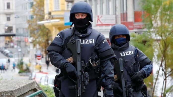 Avusturya, Ankara'yı eleştiren şahıslara suikast emri alan bir Türk'ü sınır dışı etti