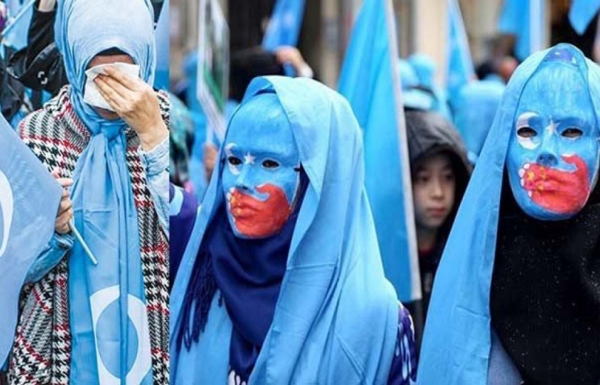 Bir Uygur vatandaşı trajedisini gösterirken Türk televizyonu TBMM’den yayınları kesti