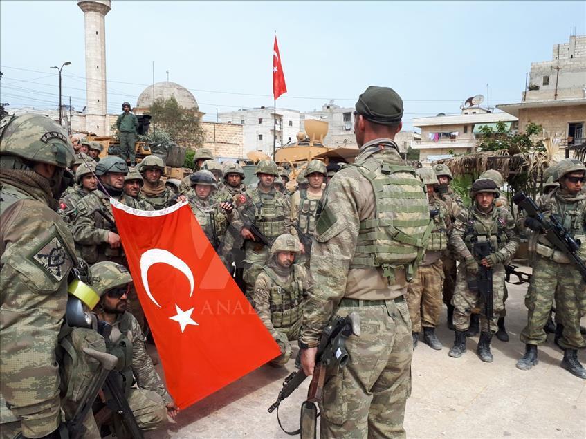 İnsan Hakları İzleme Örgütü Türkiye’yi Suriyelileri “sorgulanabilir” suçlamalarla sınır dışı etmekle suçladı