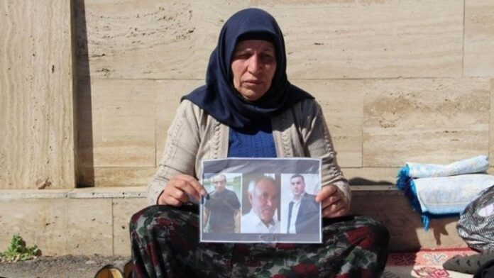 Türkiye Şanlıurfa'da yaşlı bir kadını tutukladı