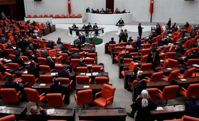 enis berberoglu ile birlikte 10 dokunulmazlik fezlekesi mecliste h141443 cd823