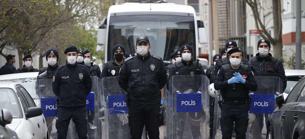 25 günde 15 Türk polisi intihar etti