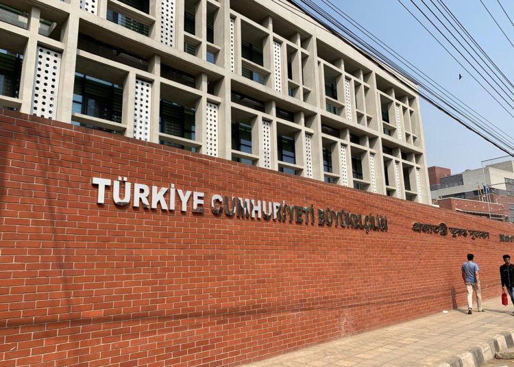 Bangladeş’teki Türk Büyükelçiliği Türk vatandaşlarına casusluk yaptı