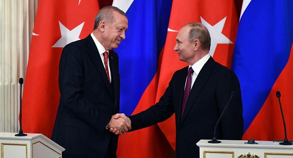Rus-Türk düşmanlığının cephesi arasındaki çelişki