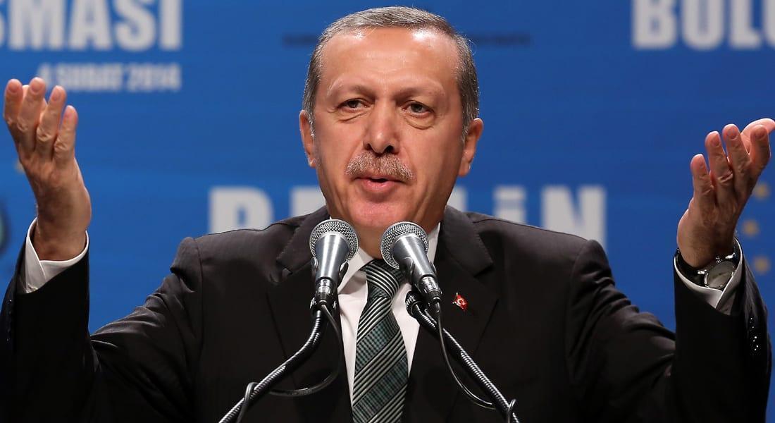 Filipinler’deki Türk büyükelçiliği Erdoğan’ı eleştiren 29 kişiyi gözetledi