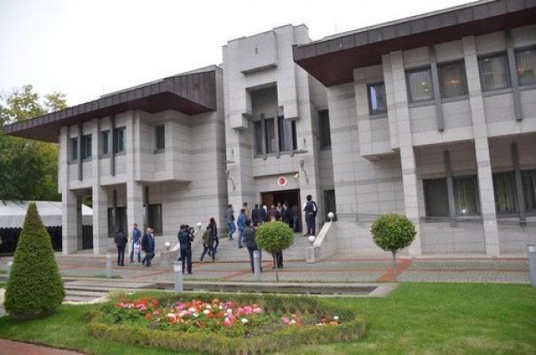 Azerbaycan’daki Türk Büyükelçiliği Erdoğan’ı eleştirenlere casusluk yaptı