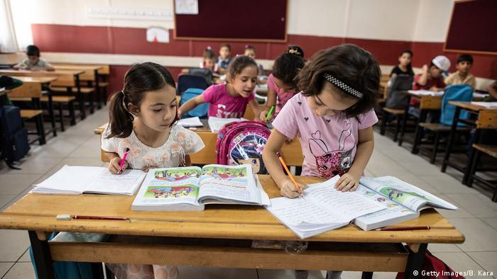 MEB raporu: Suriyeli çocukların yüzde 35’i okula gidemiyor