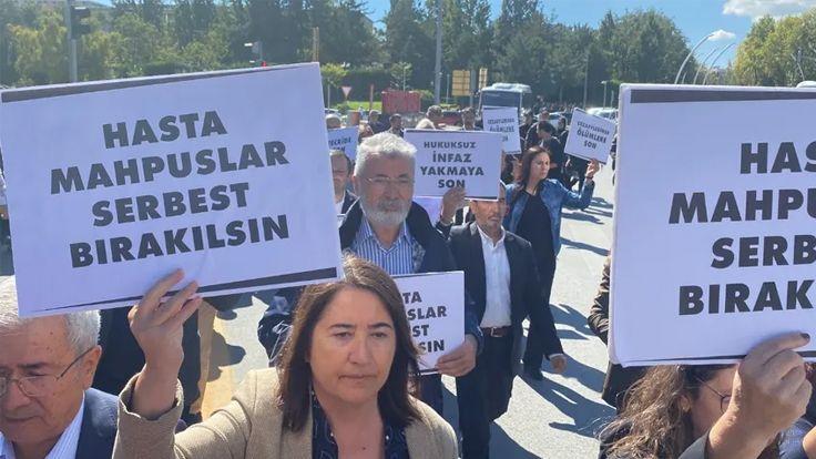 HDP ’li milletvekilleri Meclis’ten Adalet Bakanlığı’na yürüdü!