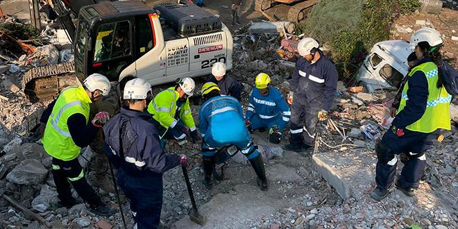 Madenciler, deprem bölgesinde hayat kurtarmaya devam ediyor!