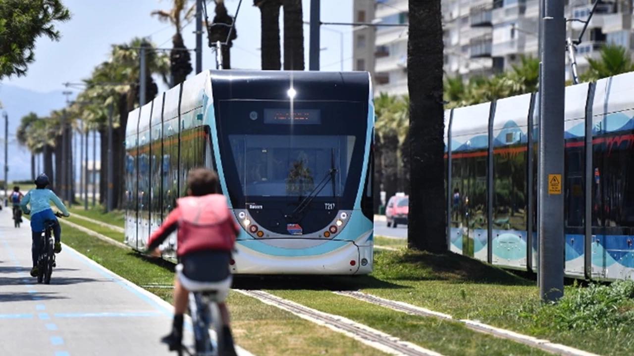 İzmir’de metro ve tramvay işçilerinin grevi sona erdi