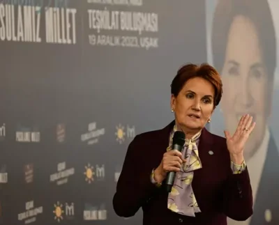 Akşener