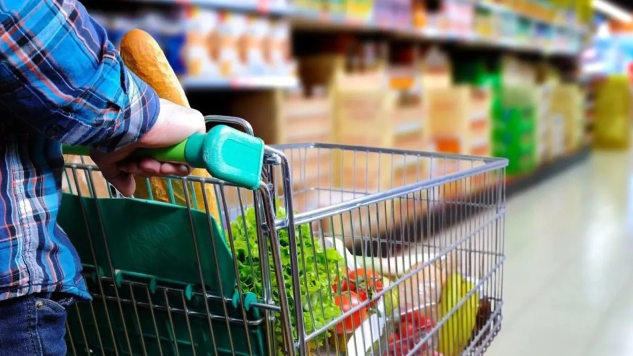 Gıda fiyatlarındaki yıllık artış yüzde 100’ü aştı