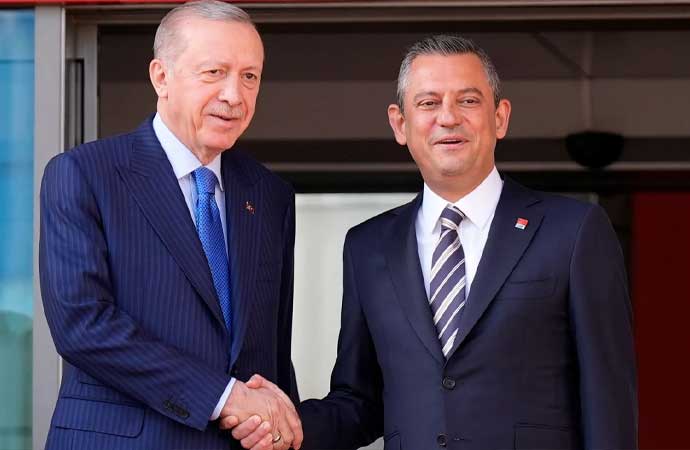 Cumhurbaşkanı Erdoğan’dan Özgür Özel’e ‘suç ortağı’ yanıtı