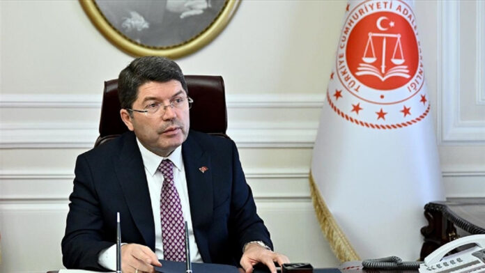 Adalet bakanı