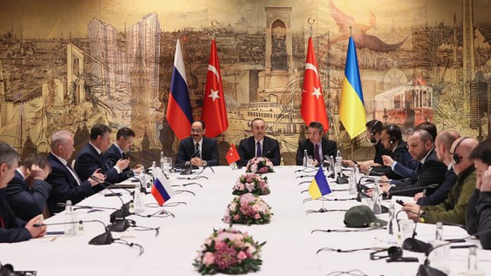 Rusya ile Ukrayna arasında Türkiye'de görüşmeler bekleniyor!