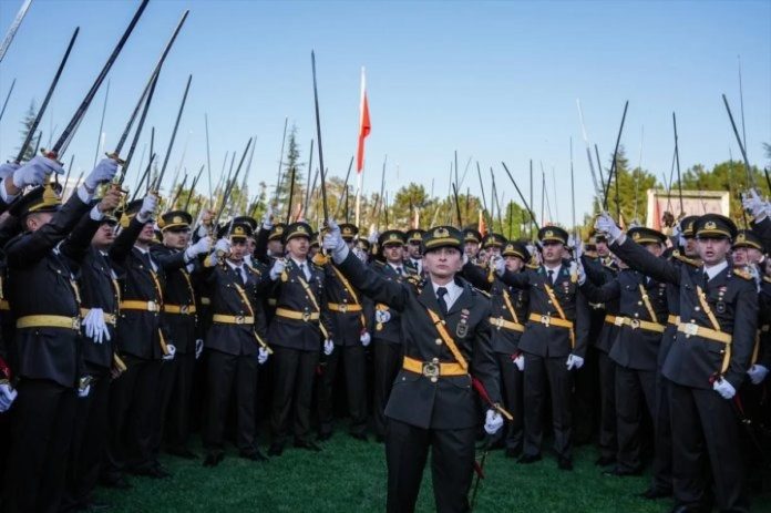 Teğmenlerin İhraç Kararı