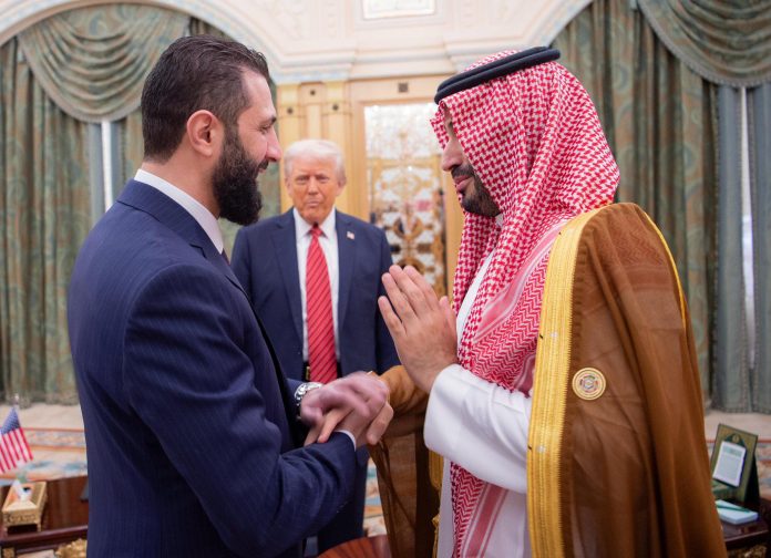 Trump ve erdoğan ile Ahmed eş-Şara arasında görüşme