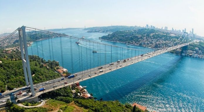 Osman Gazi Boğaz’dan Geçti: Karadeniz'e Enerji Taşıyacak