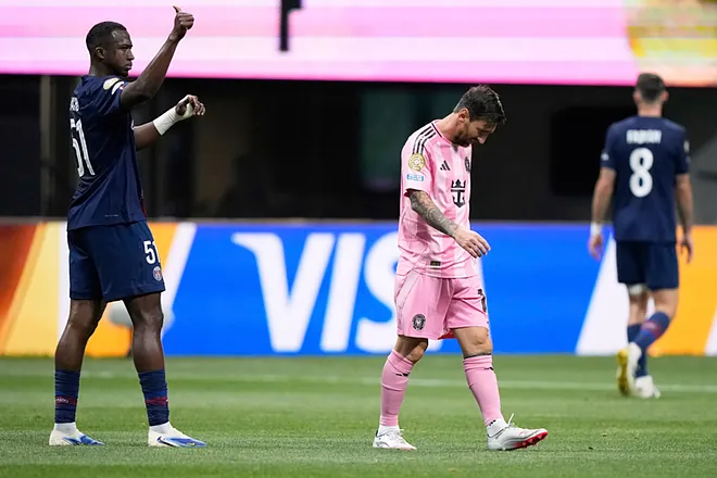 Lionel Messi Sessiz Kaldı, PSG Fırtına Gibi Esti: 4-0'lık Mağlubiyet Sosyal Medyayı Karıştırdı!
