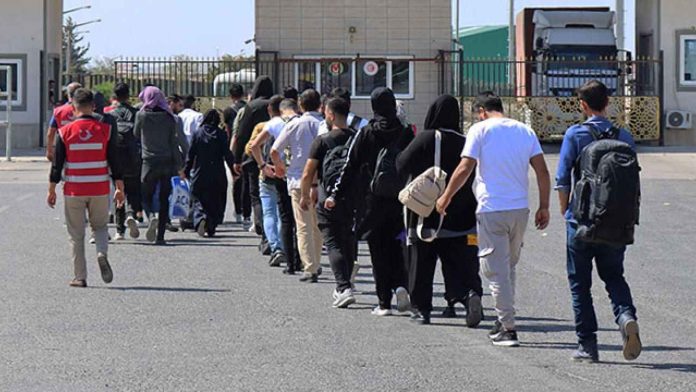 Türkiye'deki Suriyeli mülteci sayısında düşü
