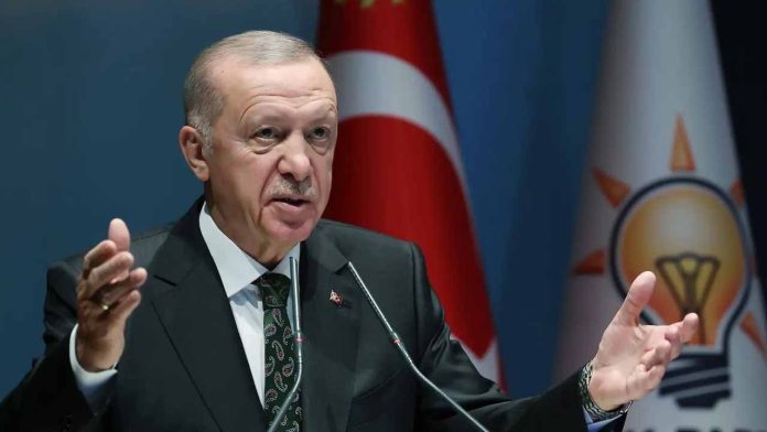 Erdoğandan CHPye Sert Eleştiriler