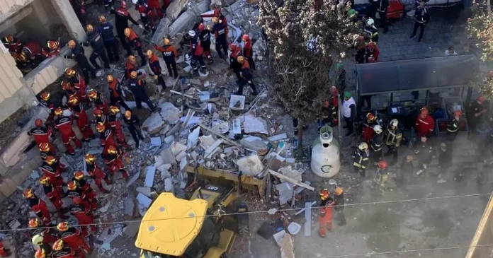 Gebze'de bina çöktü, Dilara Bilir kimdir? Gebze'de bina çöktü, Dilara Bilir kimdir?