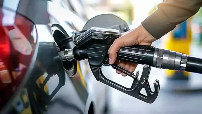 Akaryakıt zam var mı?