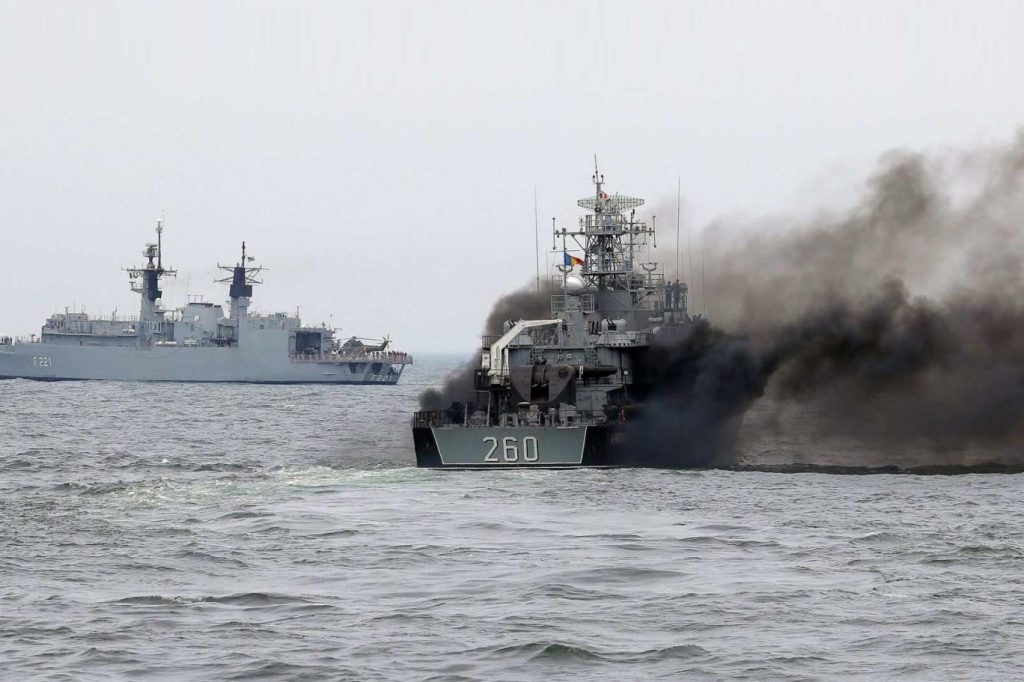 1353635 1223351289 1