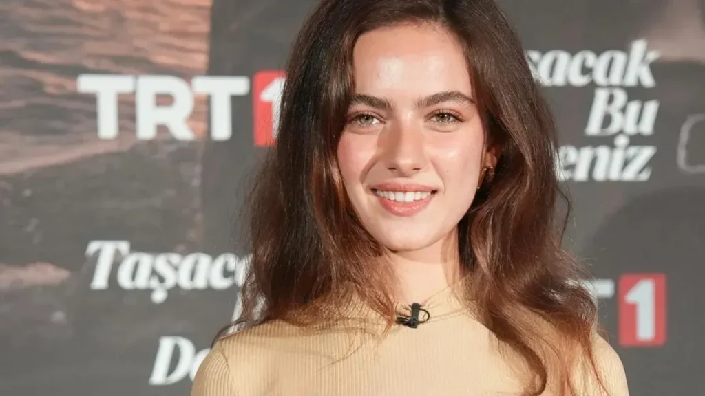 tasacak bu denizin elenisi ava yaman makyajsiz halini paylasti sosyal medyada firtina 1752835 20251204155653