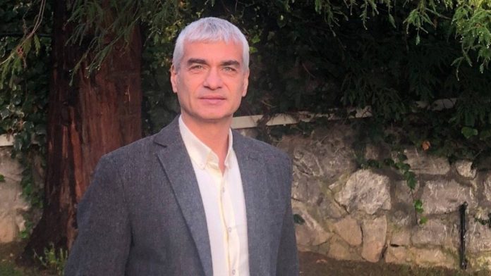 Burçak Özberk kimdir? kaç yaşında, nereli? Burçak Özberk kimdir? kaç yaşında, nereli?