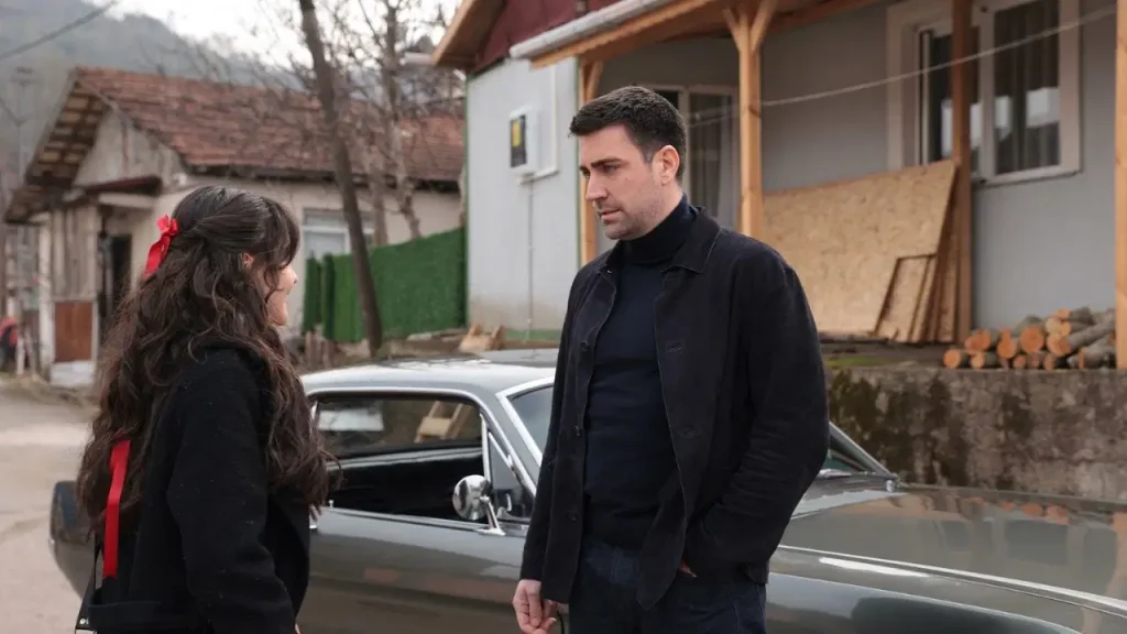 Çirkin dizisi 1 bölüm, çirkin dizisi oyuncuları kimdir?