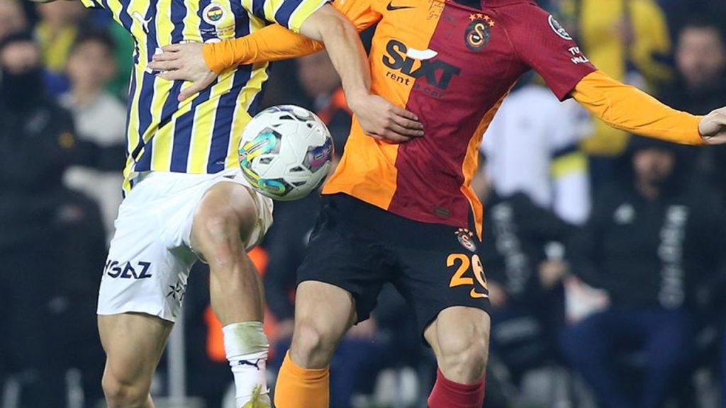Galatasaray, Fenerbahçe karşısında aldığı farklı galibiyetle şampiyonluğa bir adım daha yaklaştı
