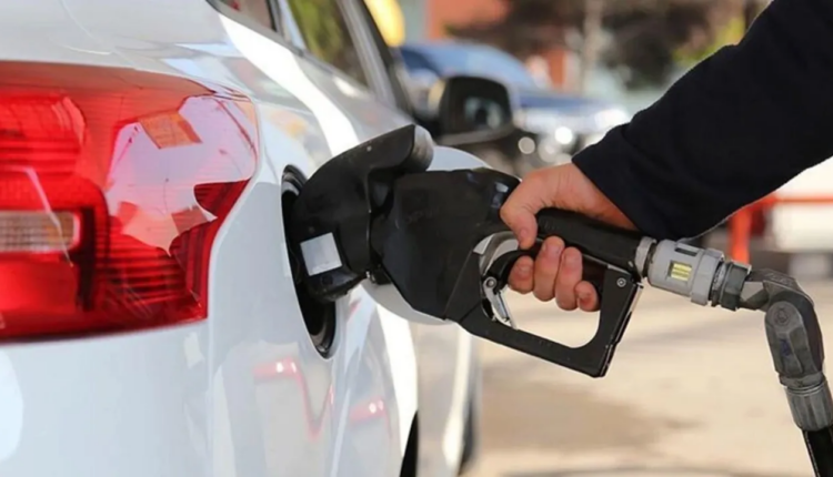 Mazot ve benzin litresi fiyatı