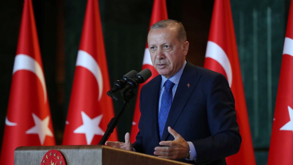 ABD büyükelçisi, muhalefeti kızdıran açıklamalarını savundu.