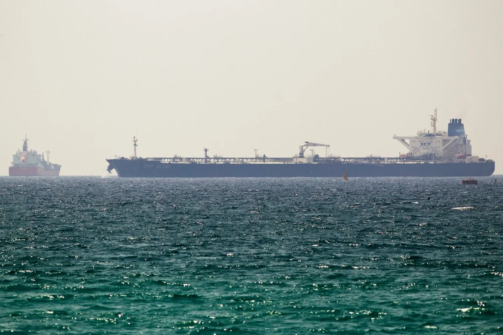 Hürmüz’de tırmanan gerilim petrol fiyatlarını uçurdu