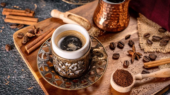 Kahvaltıdan önce mi sonra mı… Sabah kahveni ne zaman içiyorsun? Kahvaltıdan önce mi sonra mı… Sabah kahveni ne zaman içiyorsun?