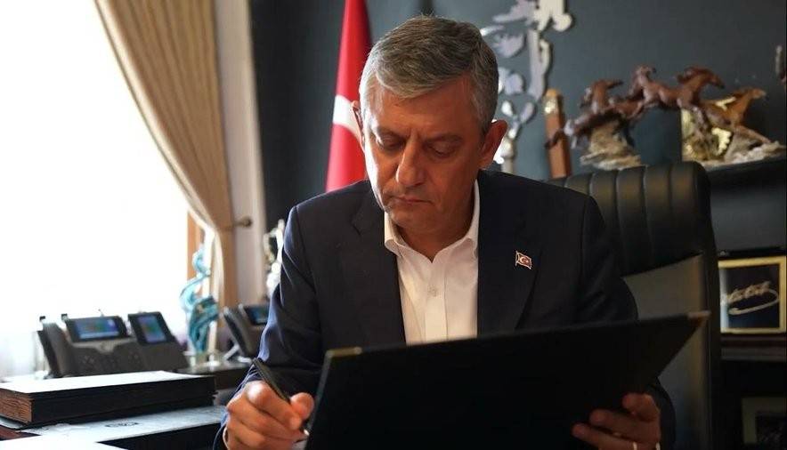 «İstifa Tsunamisi» Cumhuriyet Halk Partisi'ni Vuruyor
