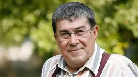 Usta oyuncu Zihni Göktay hayatını kaybetti Usta oyuncu Zihni Göktay hayatını kaybetti