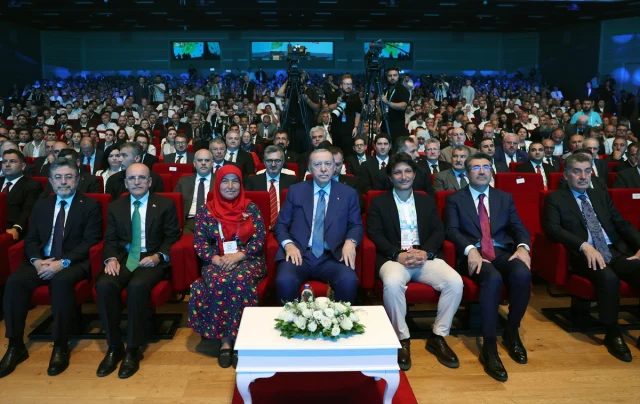 cumhurbaskani erdogan kadin ve 20016212 6631 1 m