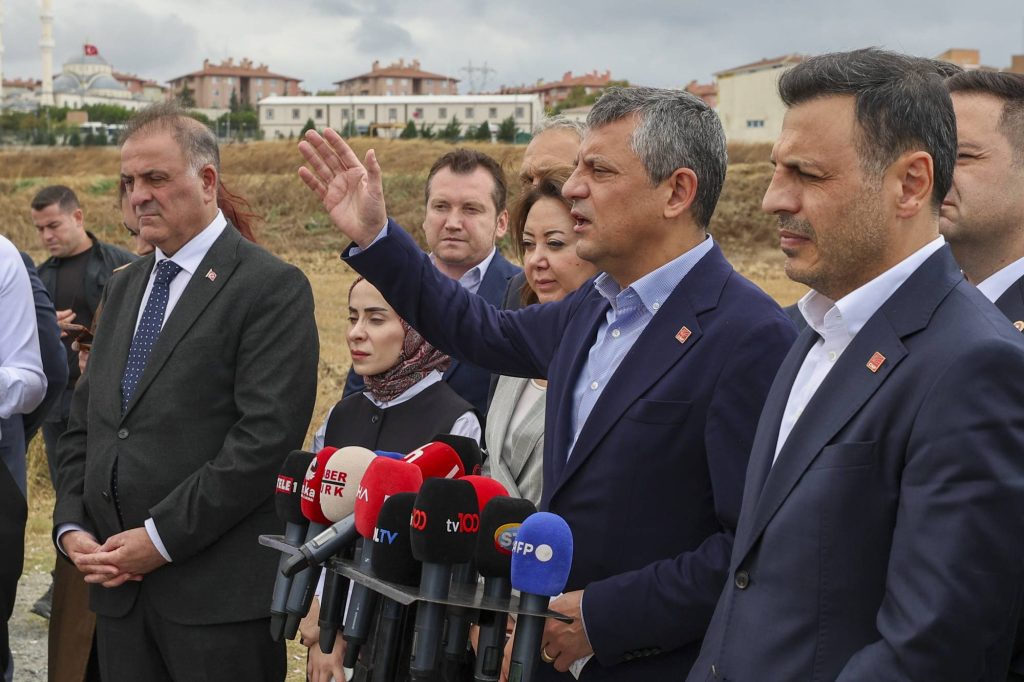 İmamoğlu'nun yolsuzluk suçlamasıyla davasının 40 günlük aranın ardından yeniden başlaması