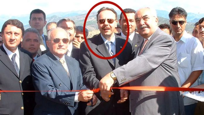 Eski bakanın mezarı açılacak! Eski bakanın mezarı açılacak!