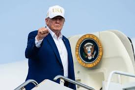 Trump, Hürmüz Boğazı anlaşmasındaki tıkanıklık sürerken İran’dan tazminat talep etti Trump, Hürmüz Boğazı anlaşmasındaki tıkanıklık sürerken İran’dan tazminat talep etti