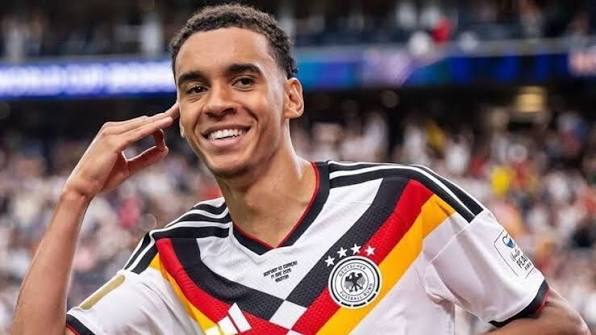 Musiala'nın Galatasaray'a olası transferiyle ilgili haber yapan gazeteci gözaltına alındı Musiala'nın Galatasaray'a olası transferiyle ilgili haber yapan gazeteci gözaltına alındı
