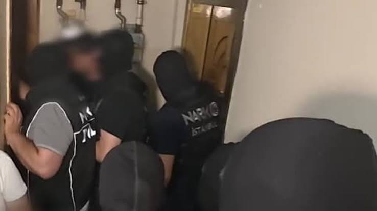 Son dakika: Kırmızı bültenle aranan kadın İstanbul'da yakalandı!